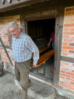 2024-09-20 Backhaus anfeuern und Belegtische aufbauen by Ralf 006